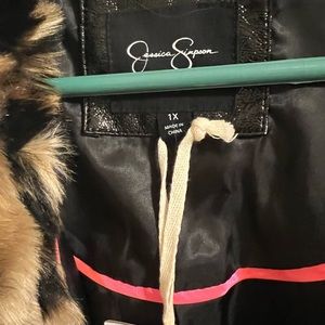 Jessica Simpson Leopard coat